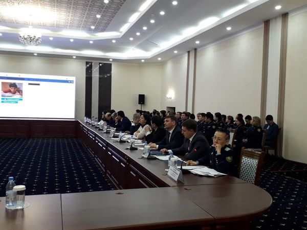 Кәмелетке толмағандардың iстерi және олардың құқықтарын қорғау жөнiндегi комиссияның кеңейтiлген отырысы